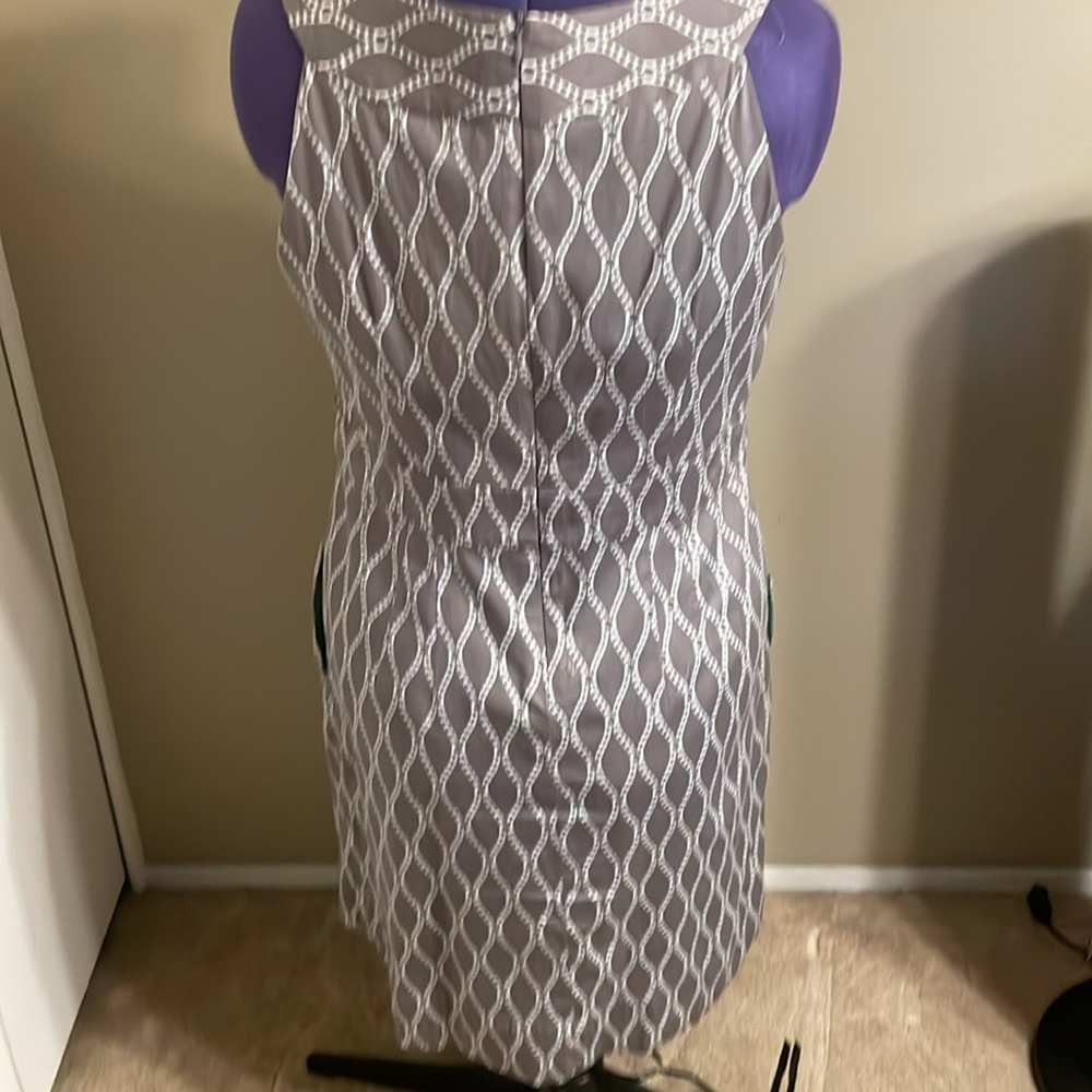 Robbie Bee Dress - Picture 4 of 4